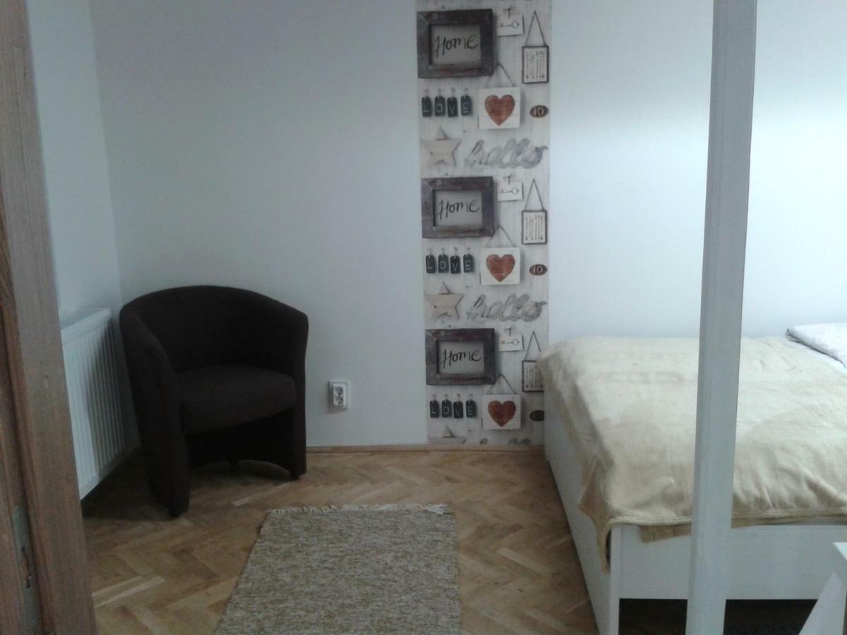 Lily Apartman Budapeste Exterior foto